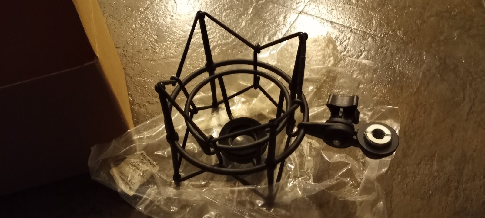Weymic Wms-1 Black Universal Microphone Shock Mount for B-Spark Mic