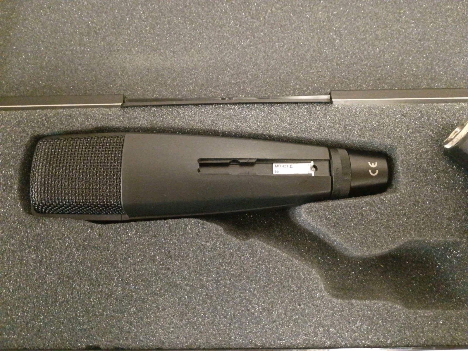 Sennheiser MD 421-II dynamic microphone Excellent