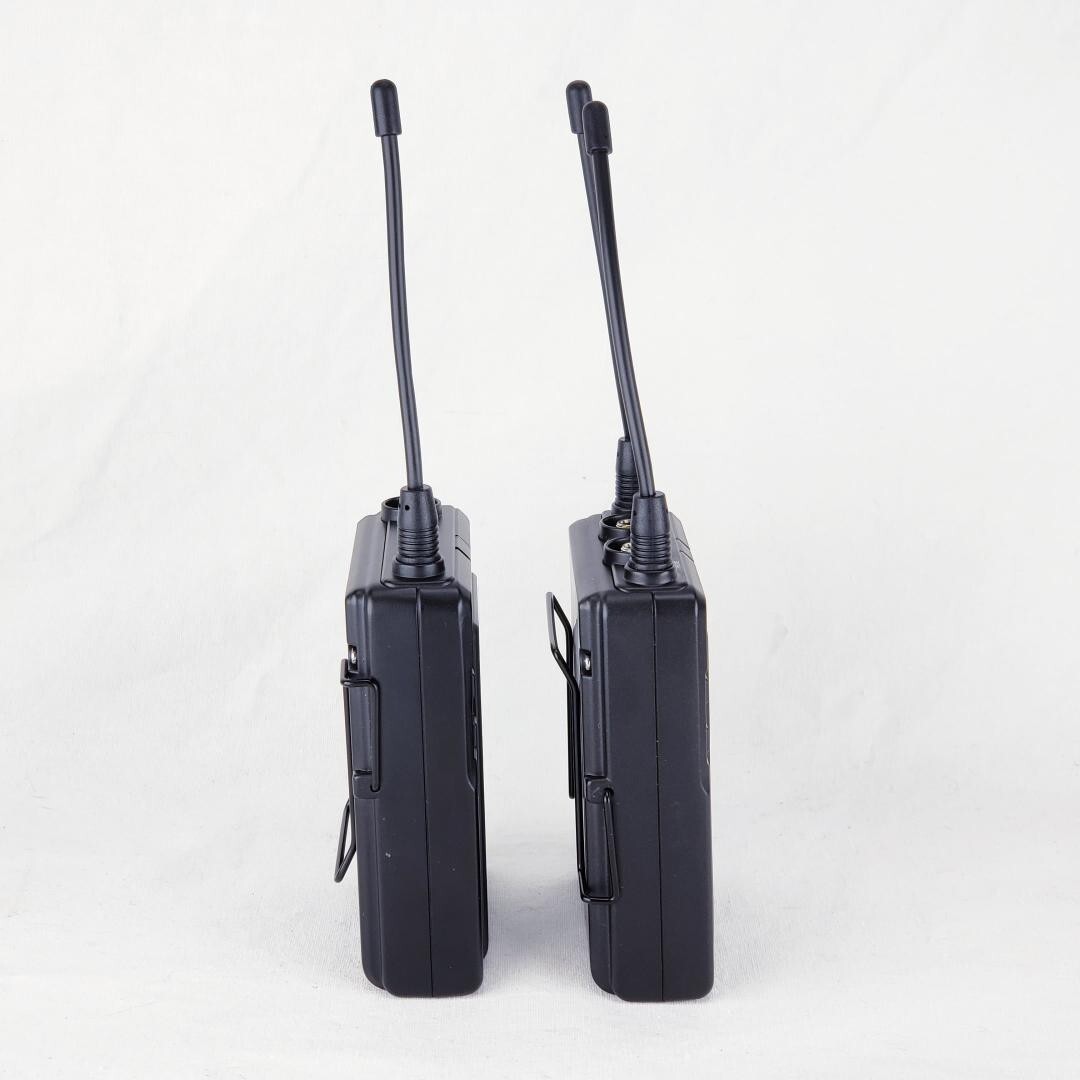 SARAMONIC UWMIC10-IL Wireless Lavalier Microphone System (PB1024440)