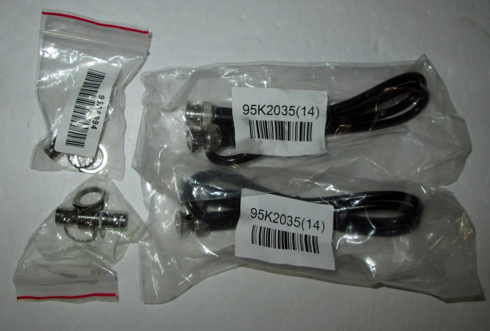 Shure UA600 Front Mount Antenna Kit: 2 BNC-BNC cables + 2 BNC-BNC passthru conn