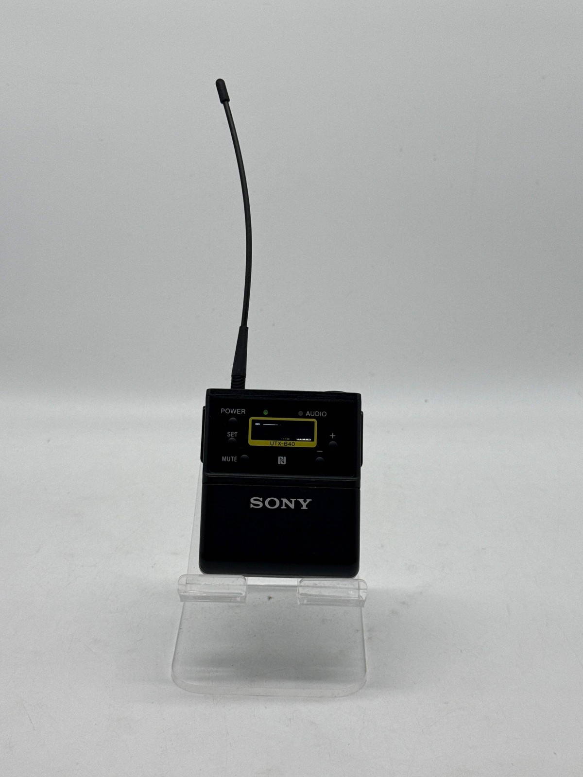 Sony UTX-B40 Wireless Bodypack Transmitter W/Battery