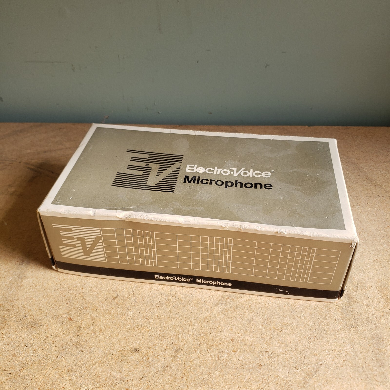 EV Electro Voice Re85 Hi Impedance Lavalier Dynamic Microphone
