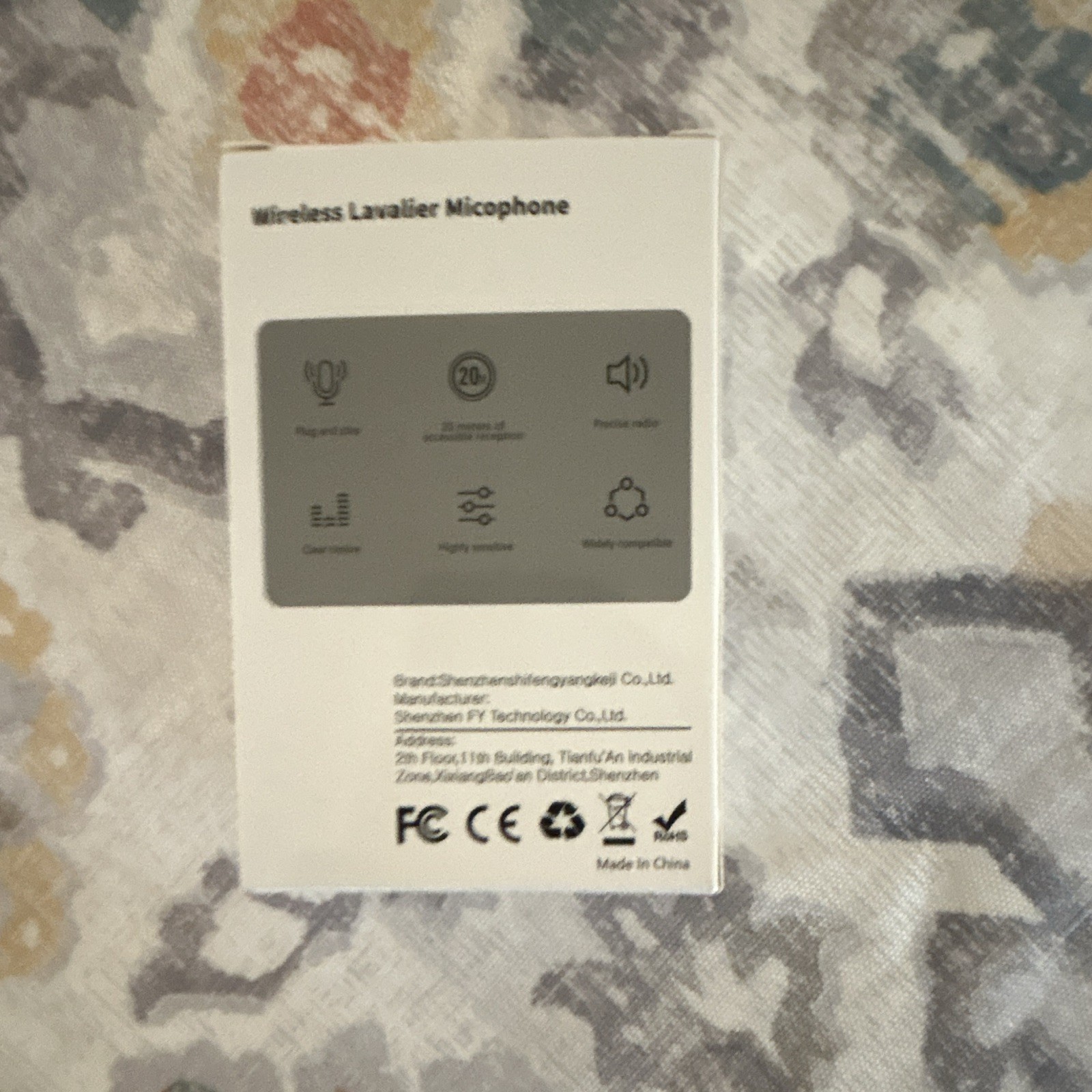 Wireless Lavalier Microphone for iPhone USB-C Clip-On Mini Mic for Video & Live