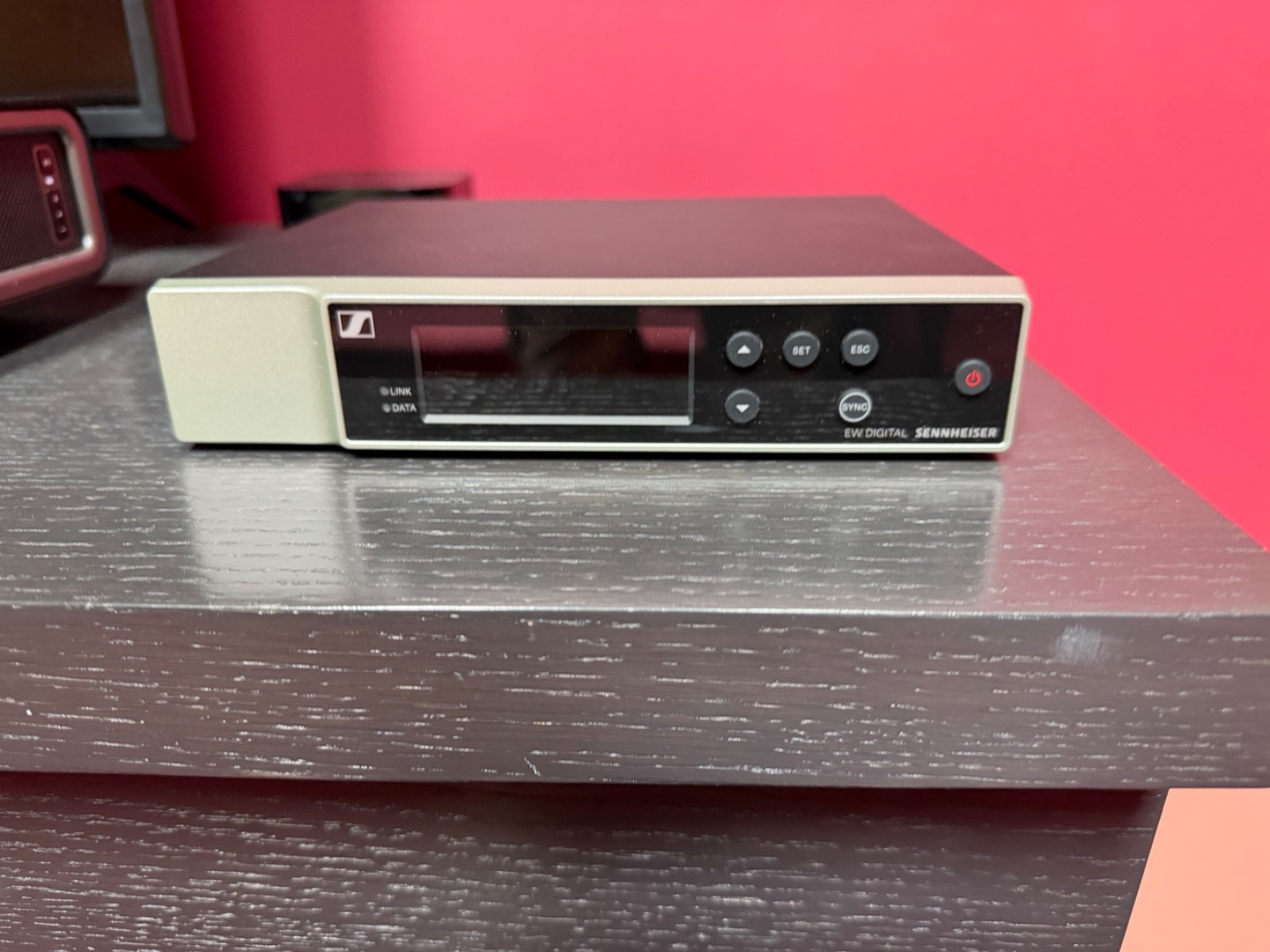 Sennheiser EW-D SK BASE SET Digital Wireless Microphone System w/ Bodypack Q1-6