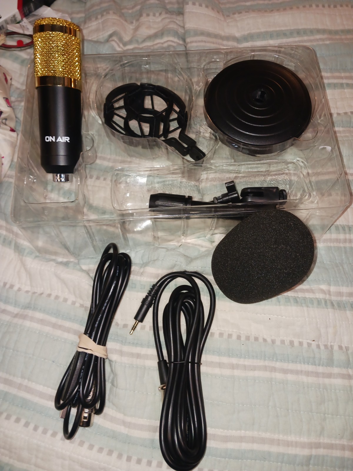 ON AIR Reverb Pro Condenser Microphone USB Shock Mount Stand Plug & Play Gold