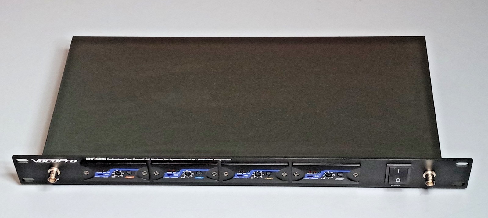 VocoPro UHF-5816 Professional 4 Channel UHF PLL Wireless Microphone System