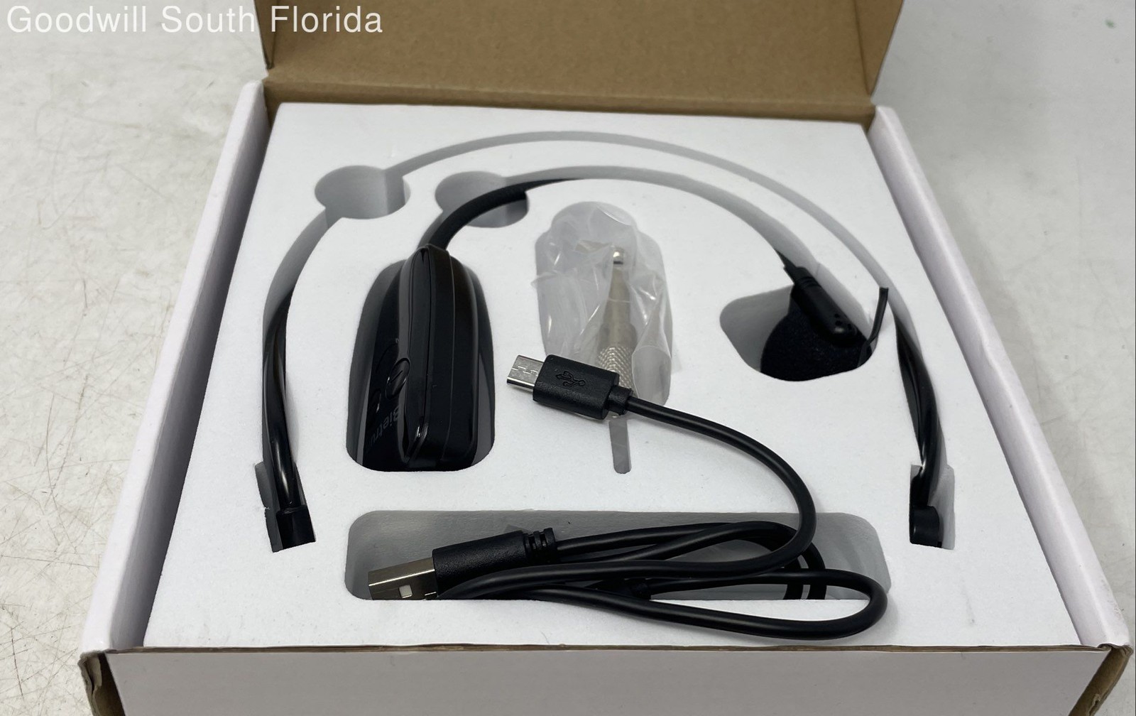 Bietrun WXM01 Microphone UHF Wireless Headset Mic System Not Tested
