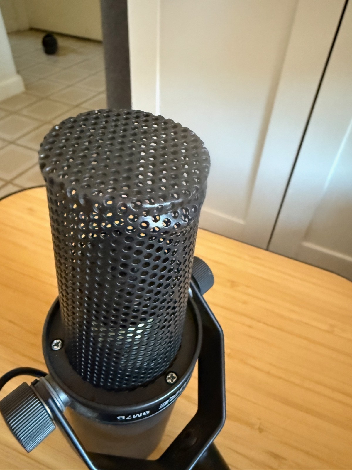 Shure SM7B Dynamic Cardioid Vocal Microphone