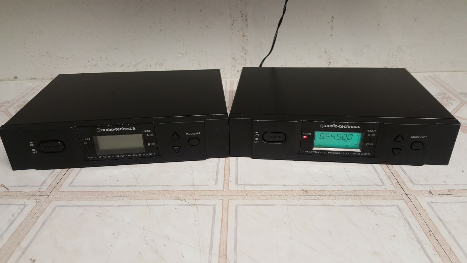 AUDIO TECHNICA ATW-R310 655-680MHZ RECEIVER LOT OF 2 NO POWER SUPPLY