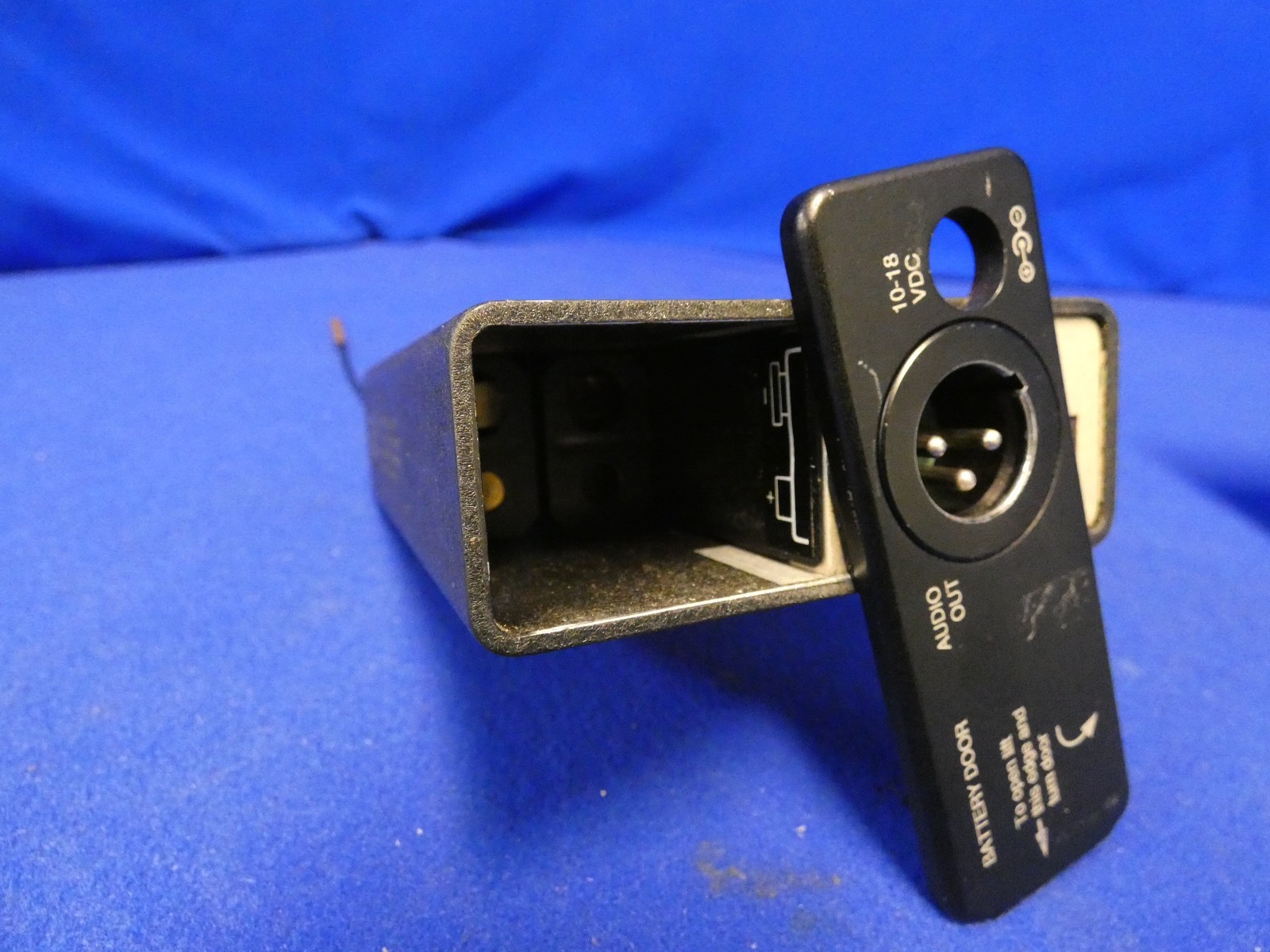 Lectrosonics UCR411A UHF Receiver Block 28 716.8-742.3, LM Transmitter, Tram Mic