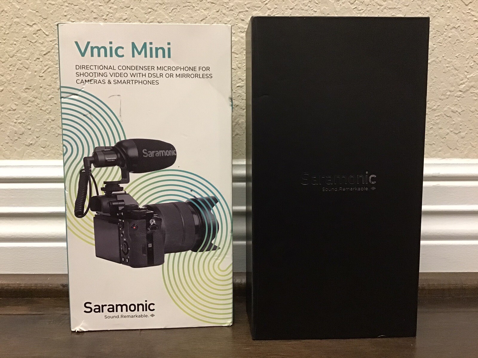 SARAMONIC VMIC MINI MICROPHONE For Smartphone DSLR or Mirrorless Cameras + Cover