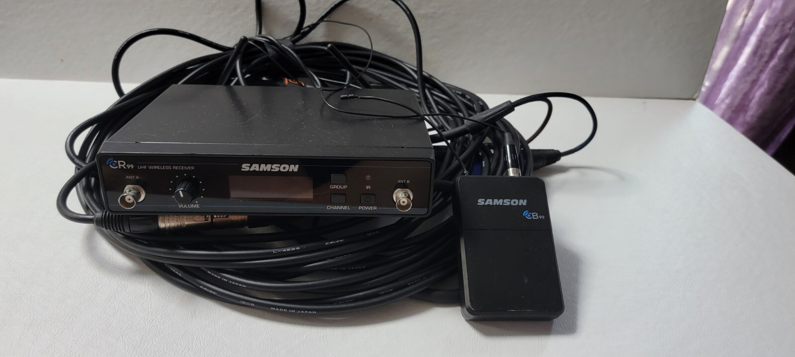 Samson CR99 UHF Wireless Microphone Receiver no power supply included