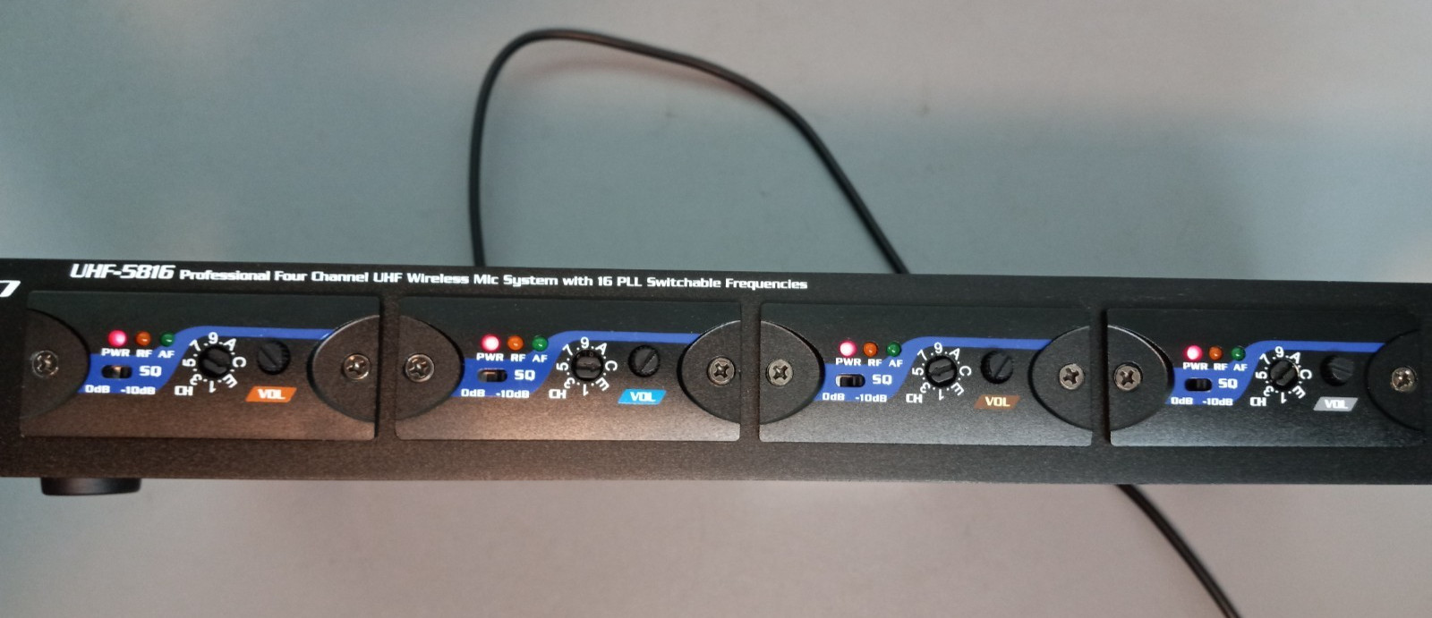 VocoPro UHF-5816 Professional 4 Channel UHF PLL Wireless Microphone System