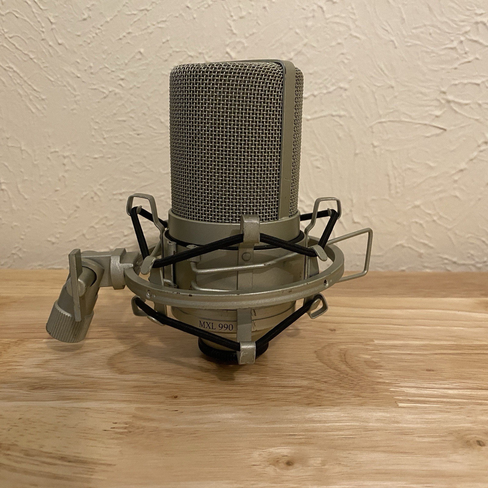 MXL 990 Condenser Wired XLR Professional Microphone Tested With Shock Mount