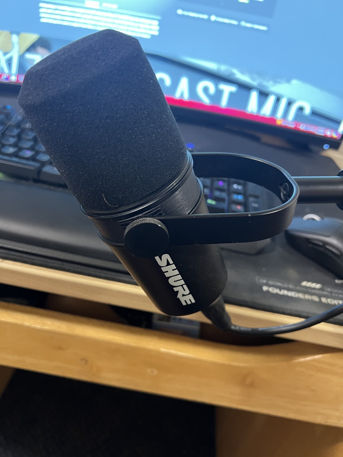 Shure MV7X XLR Mic+ShureX2U XLR interface+Extended XLR cable+ Mic Arm