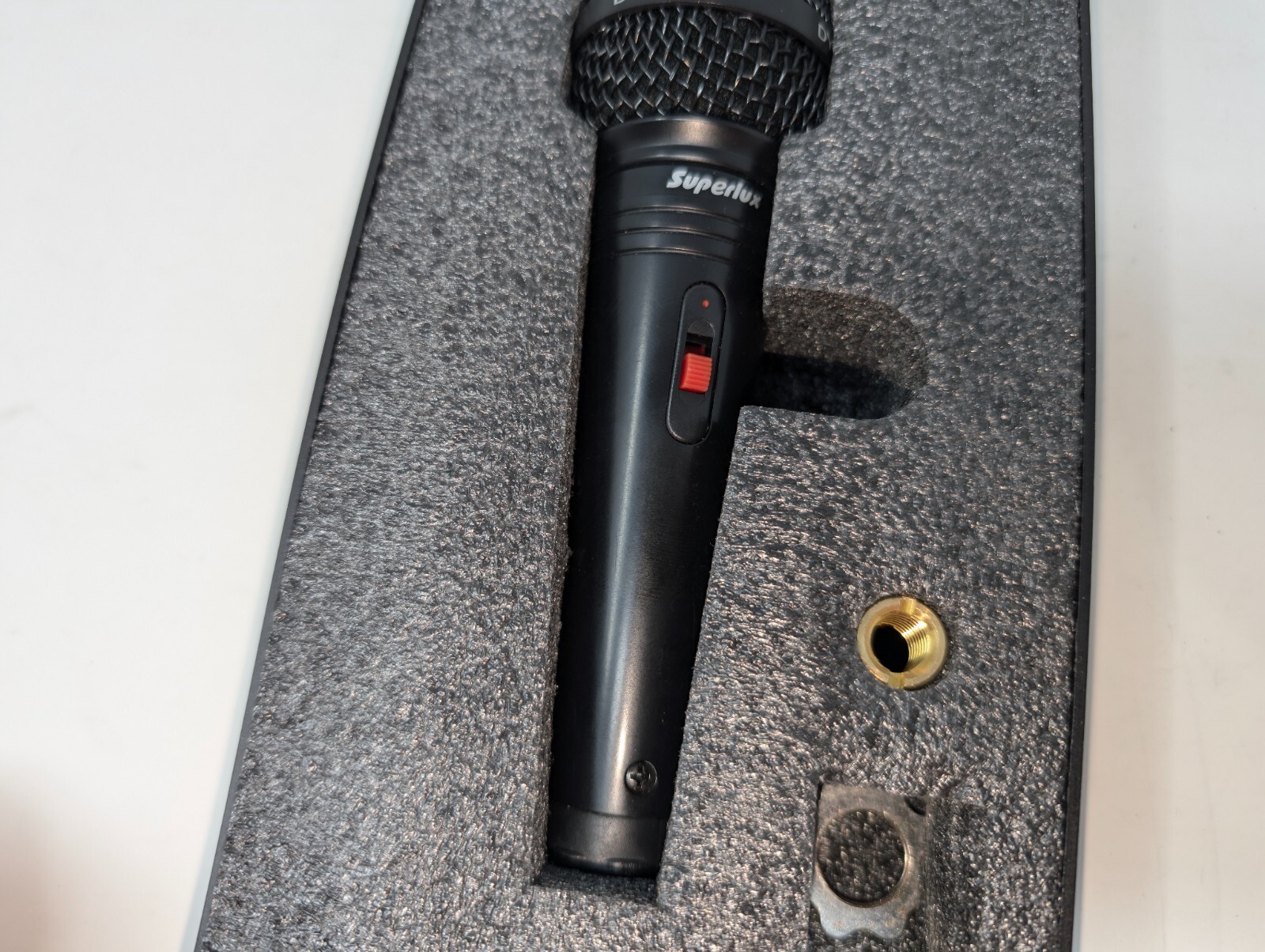 Superlux Dynamic microphone Model Eco-A1 with case (191)