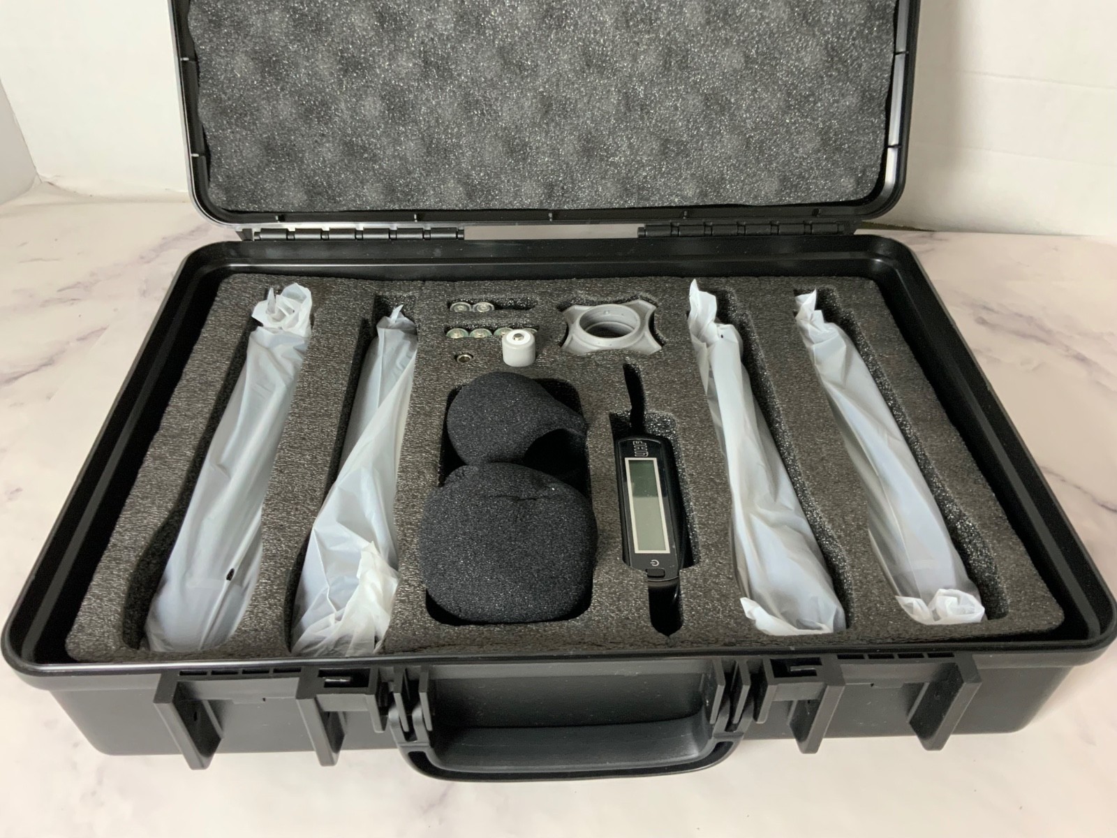 Pyle Portable Universal Wireless Microphone System-UHF Quad Channel w/ 4 Mic