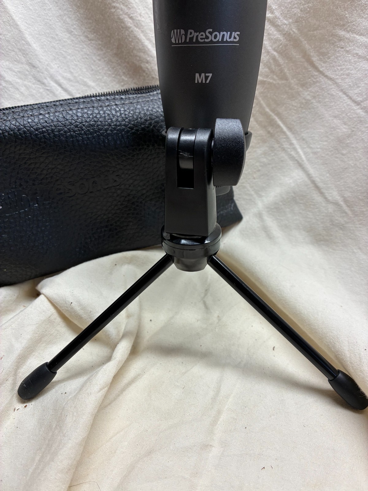 PRE SONUS MICROPHONE-M7- WITH STAND AND STORAGE- GREAT CONDITION