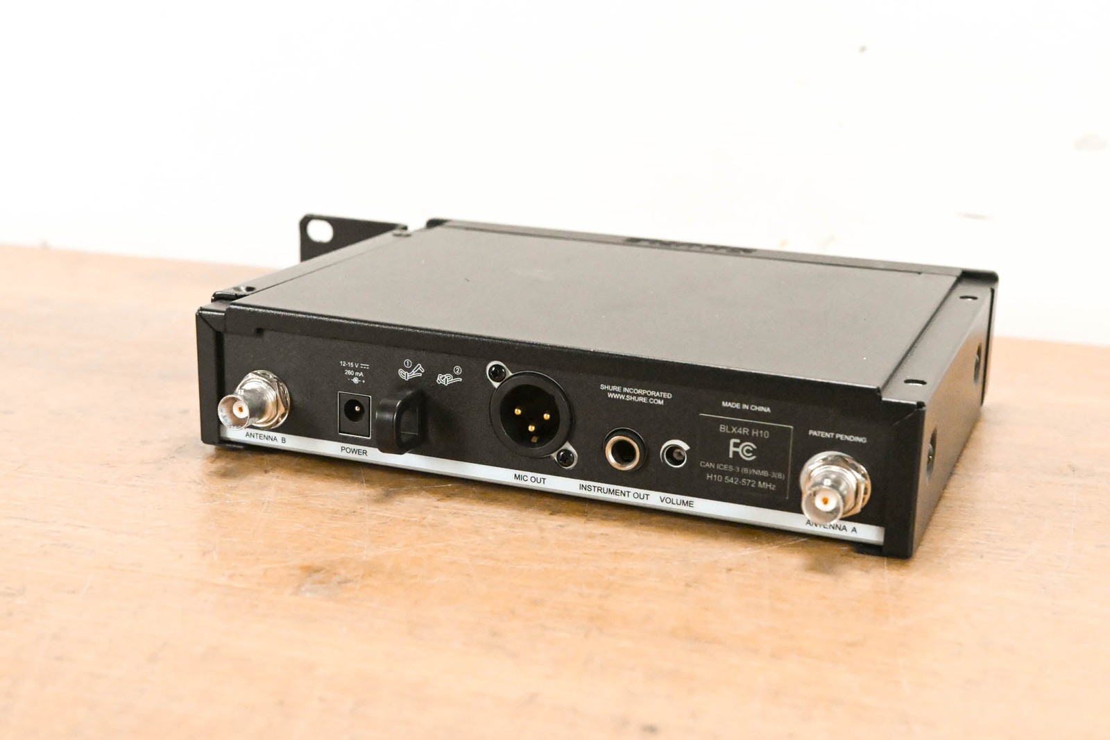 Shure BLX4R Rack-Mountable Wireless Receiver – H10 Band NO POWER SUPPLY CG012KW
