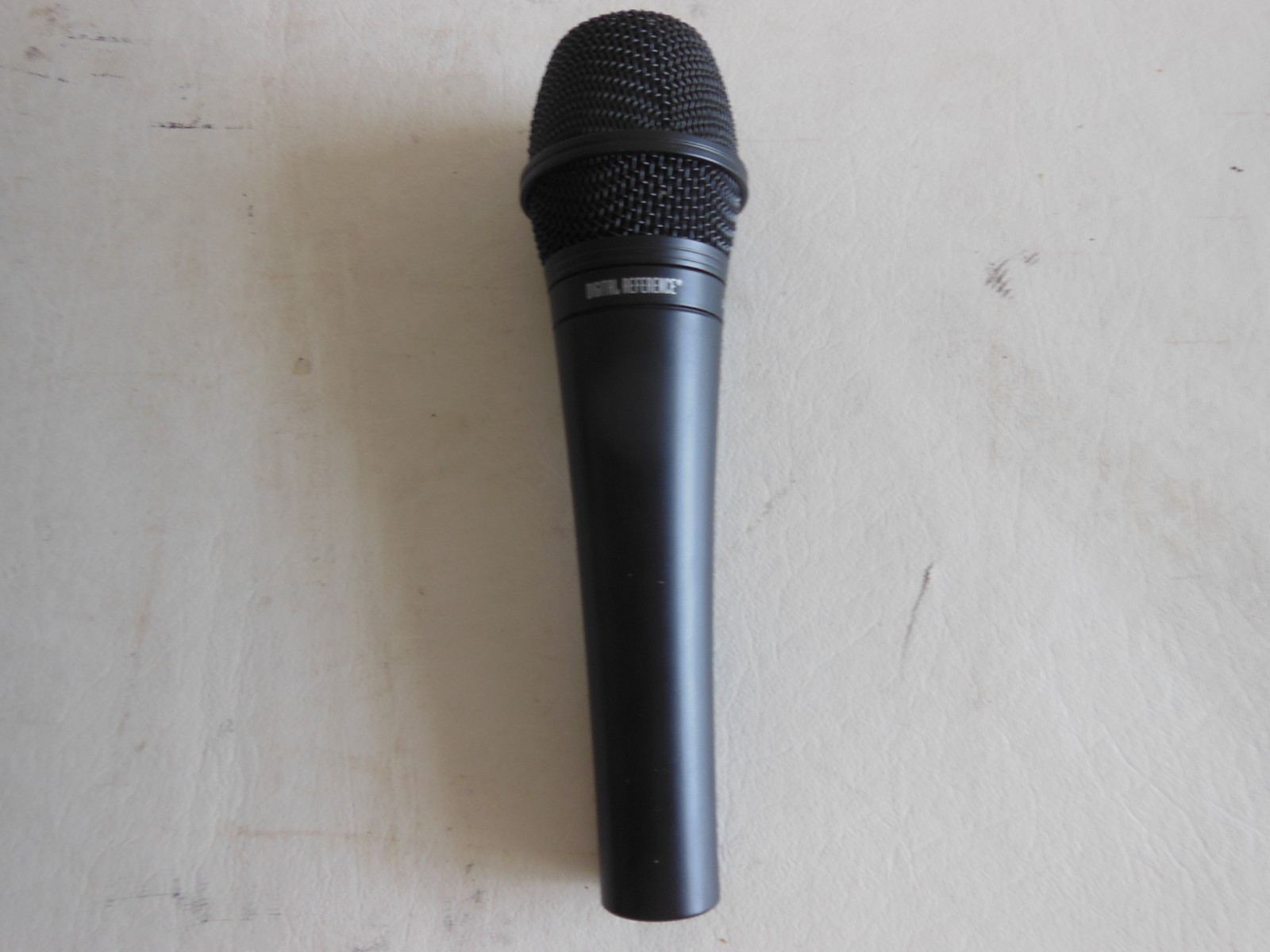 Digital Reference DRV200 Dynamic Lead Vocal Mic with 19Ft Cable