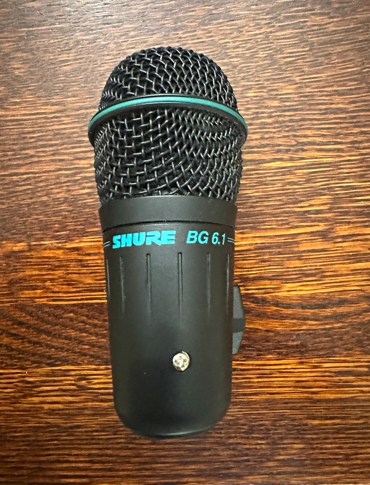 Shure BG 6.1 Wired Dynamic Low Z Handheld Microphone, Black w/ Clip with stand