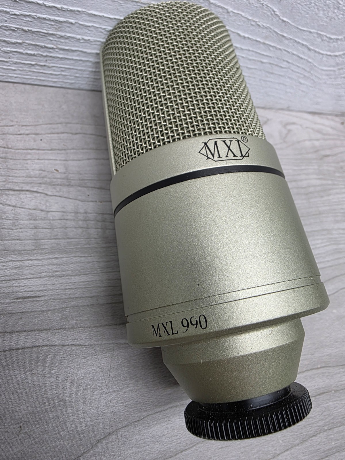 MXL 990 Condenser Microphone Champagne Wired 3-pin XLR Condenser Transducer