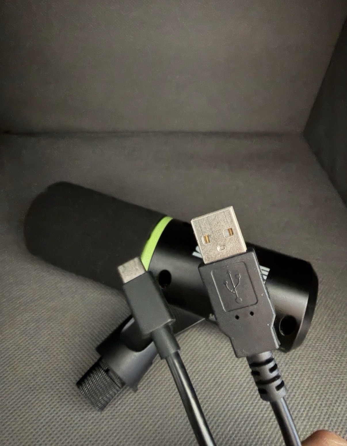 Shure MV6 Gaming Microphone Dynamic USB PC Mic Gaming Streaming Monitoring Works