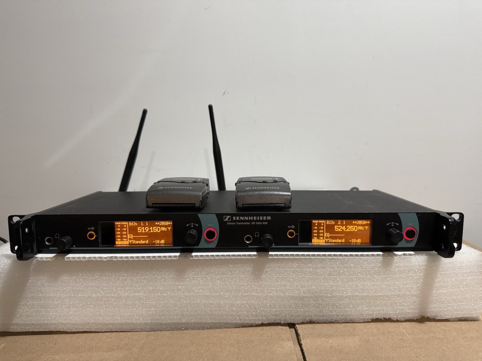 Sennheiser SR 2050XP 2 Channel Dual Transmitter AW Band (516-558 MHz)