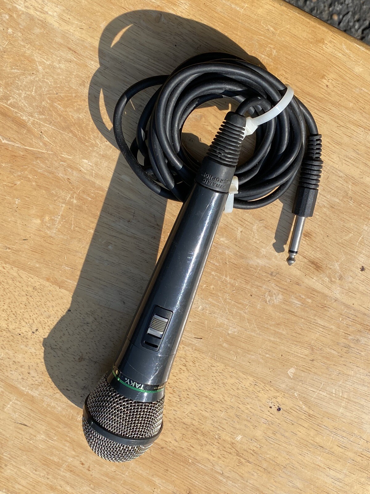 Taky AT-200 Unidirectional Dynamic Microphone Impedance 600 Ohms