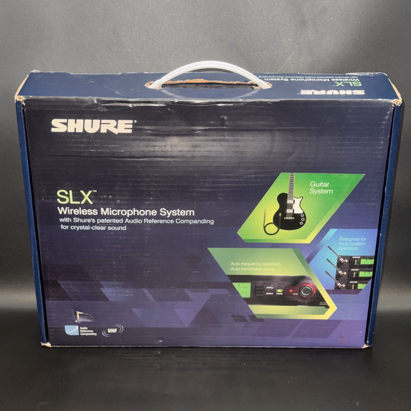 SHURE SLX14 – L4 Band (638 – 662 MHz) Instrument/Guitar/Bass Wireless System