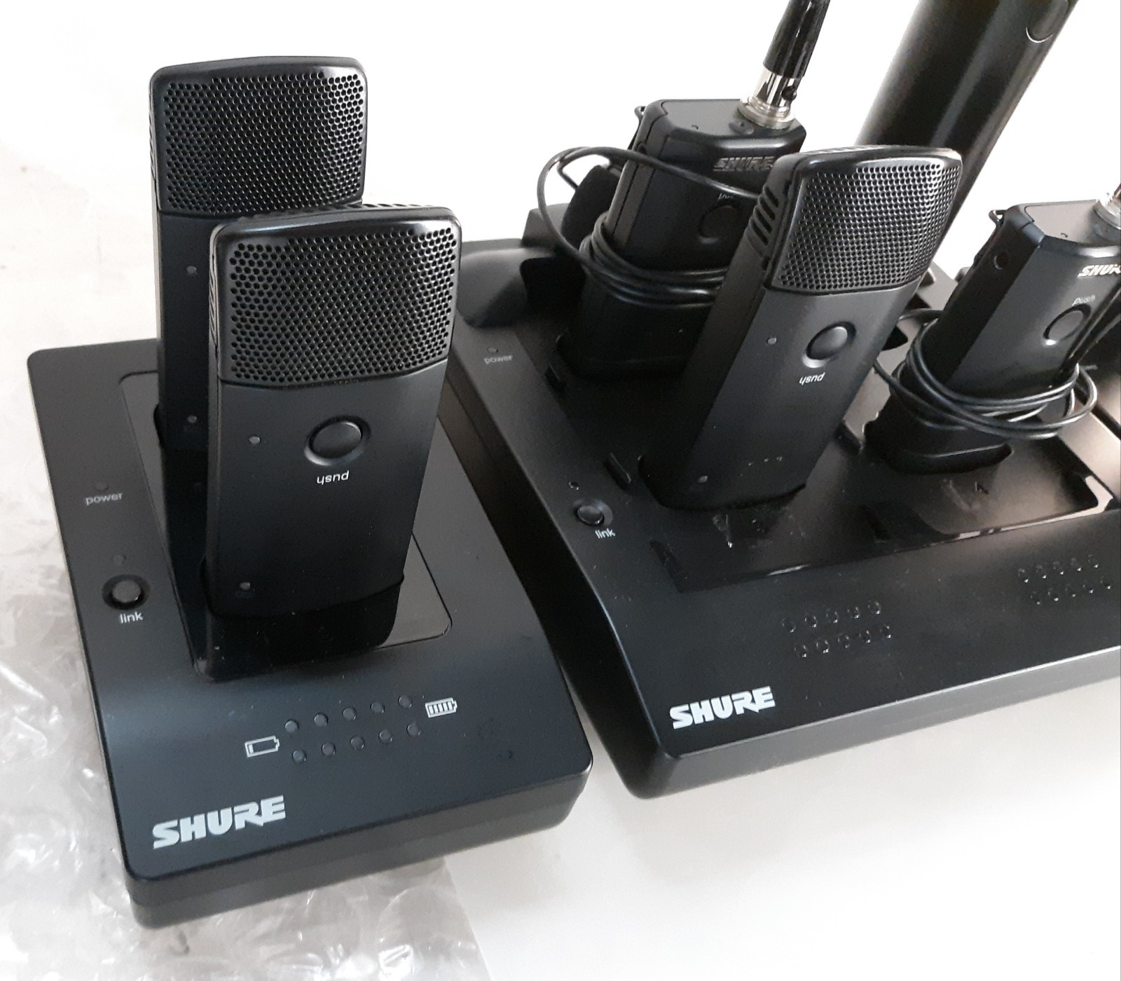 Shure Bundle MXWNCS4 Charging Station 3xMXW6/C 2xMXW6/O 2xMXWNCS2 2xMXW1/0 MXW2