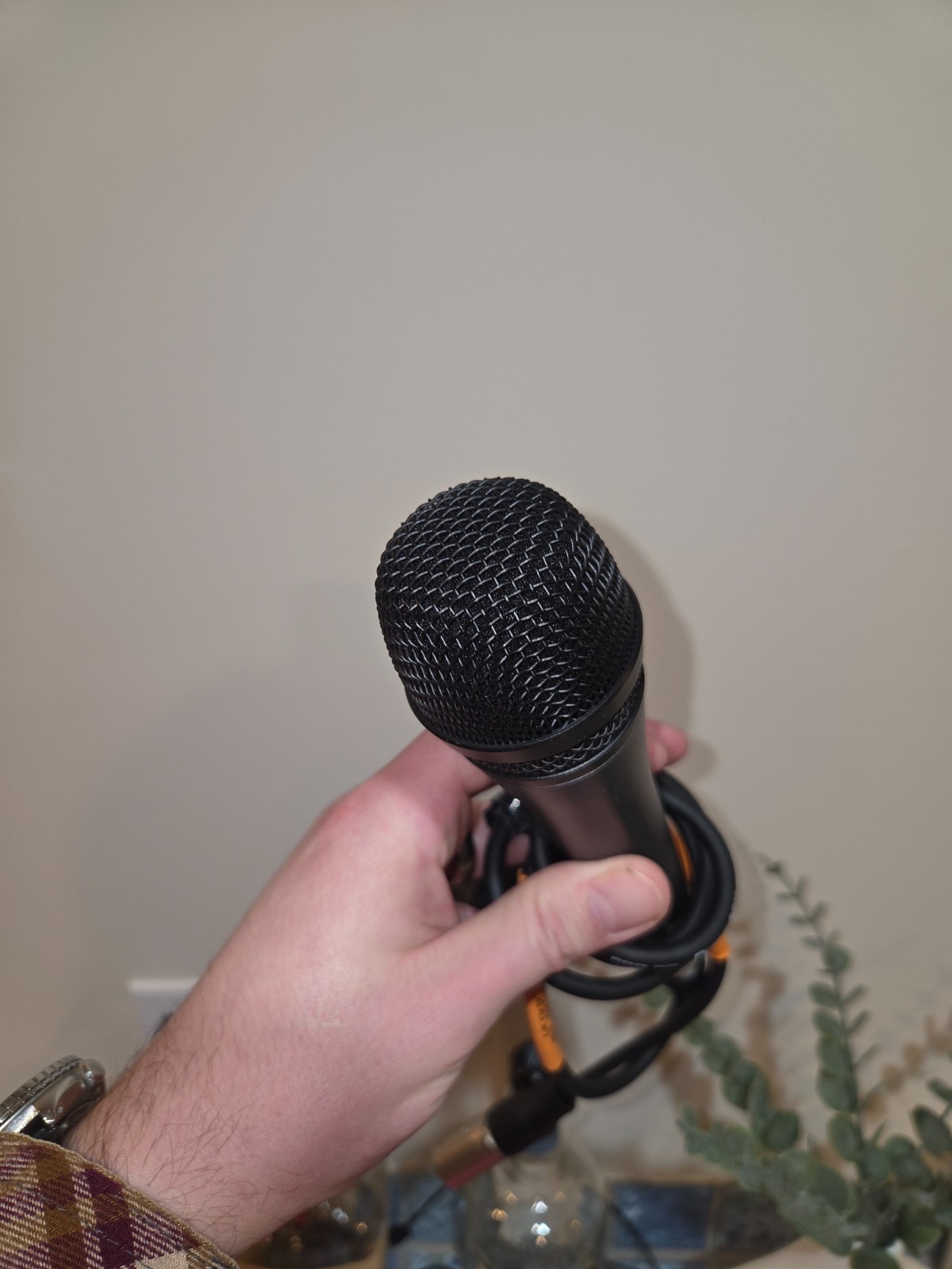 Sennheiser E835 Dynamic Wired XLR Professional Microphone
