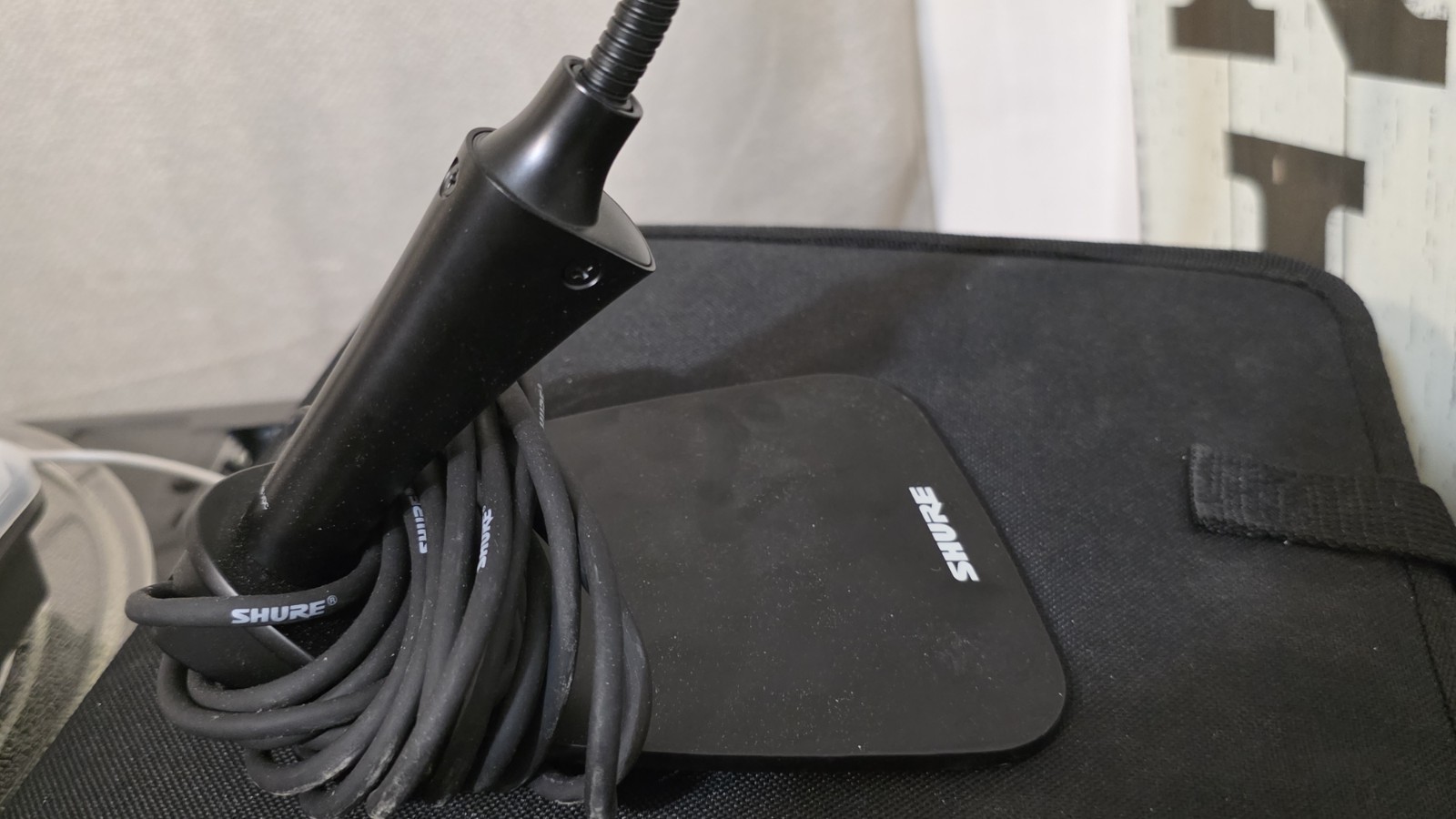 Shure CVG12D-B/C Cardioid 12-Inch Gooseneck Condenser Microphone