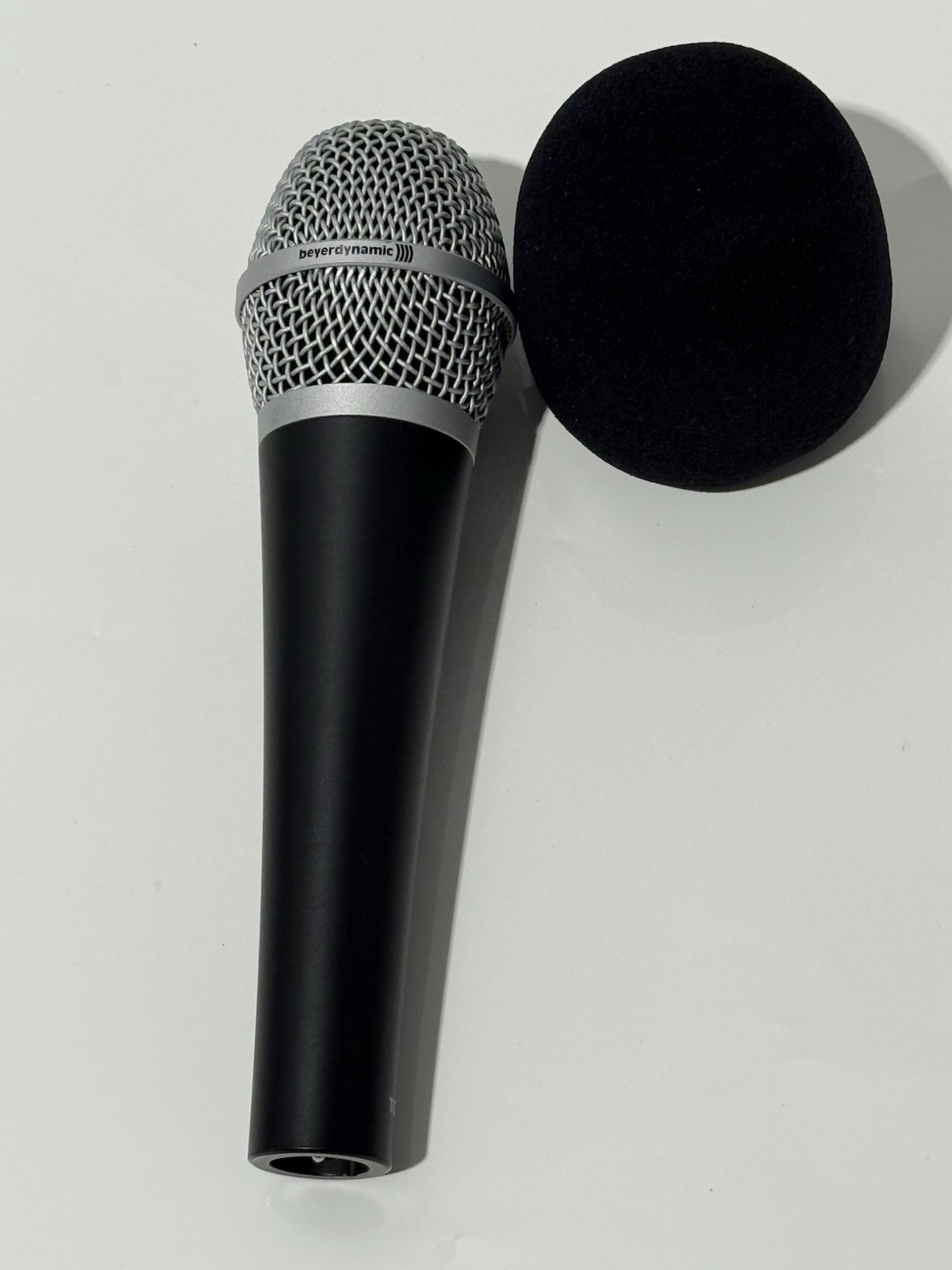 Beyerdynamic TG-V30d Hypercardioid Dynamic Vocal Microphone