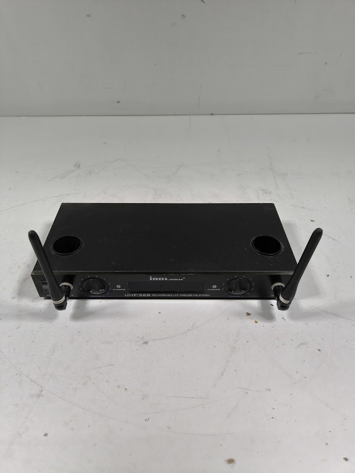 IDOLpro UHF-368 Wireless Mic System – Used, Powers On, No Cable