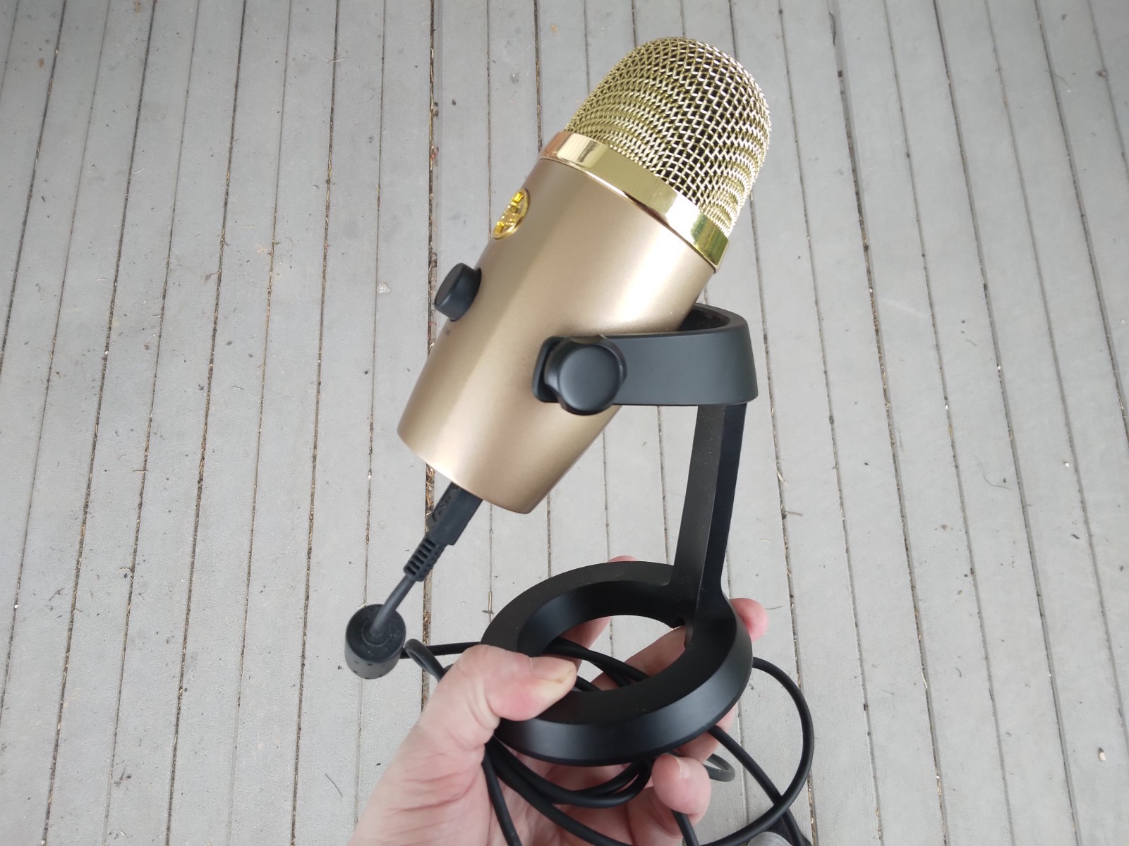 Blue Yeti Nano – Cubano Gold – Premium USB Mic for Recording and Streaming