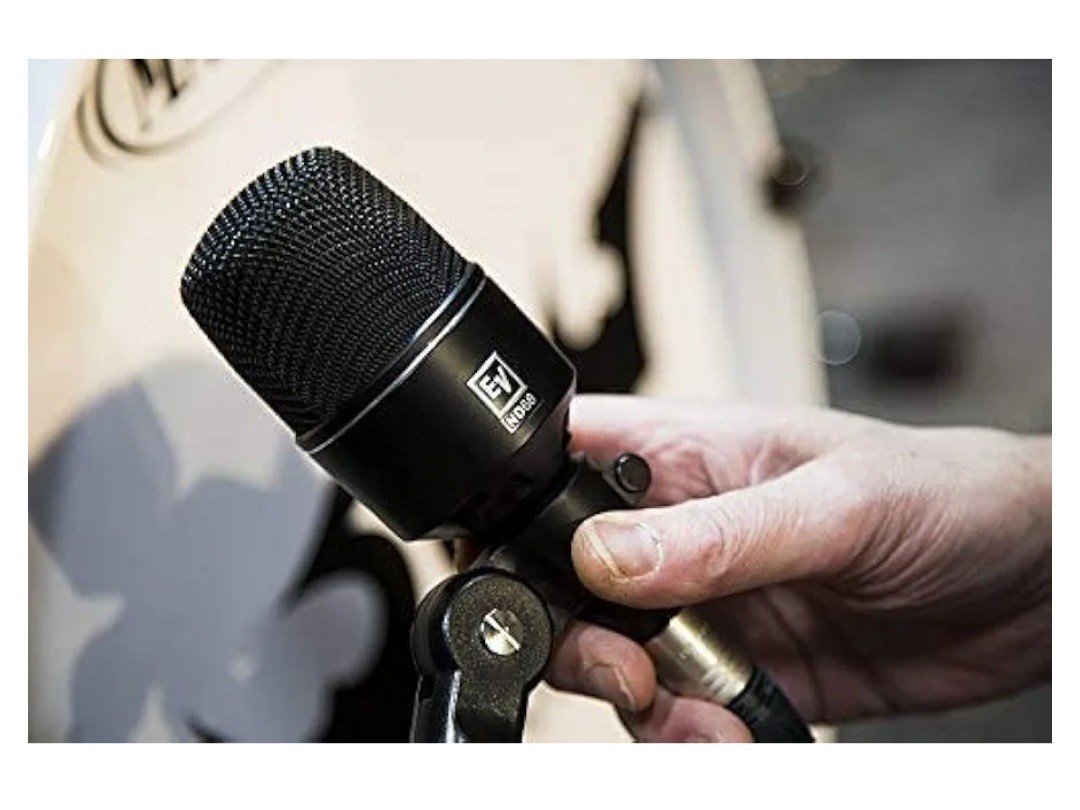 Electro-Voice ND68 Dynamic Supercardioid Bass Drum Microphone Black New