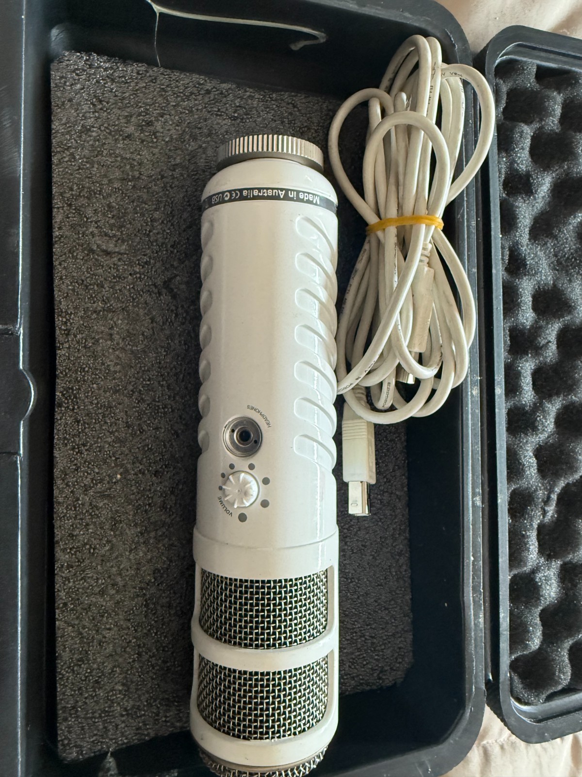 Rode PROCASTER Broadcast Vocal Dynamic Microphone…works great!!