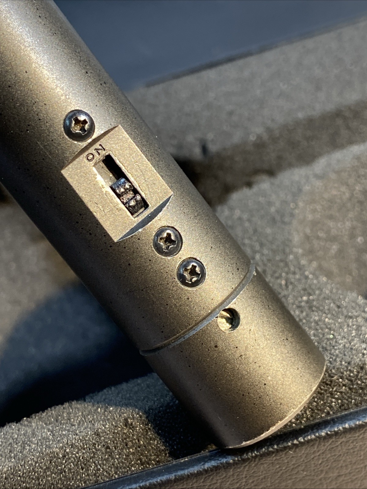 ATM11SM Unidirectional Fixed Charge Condenser Shock Mounted Microphone