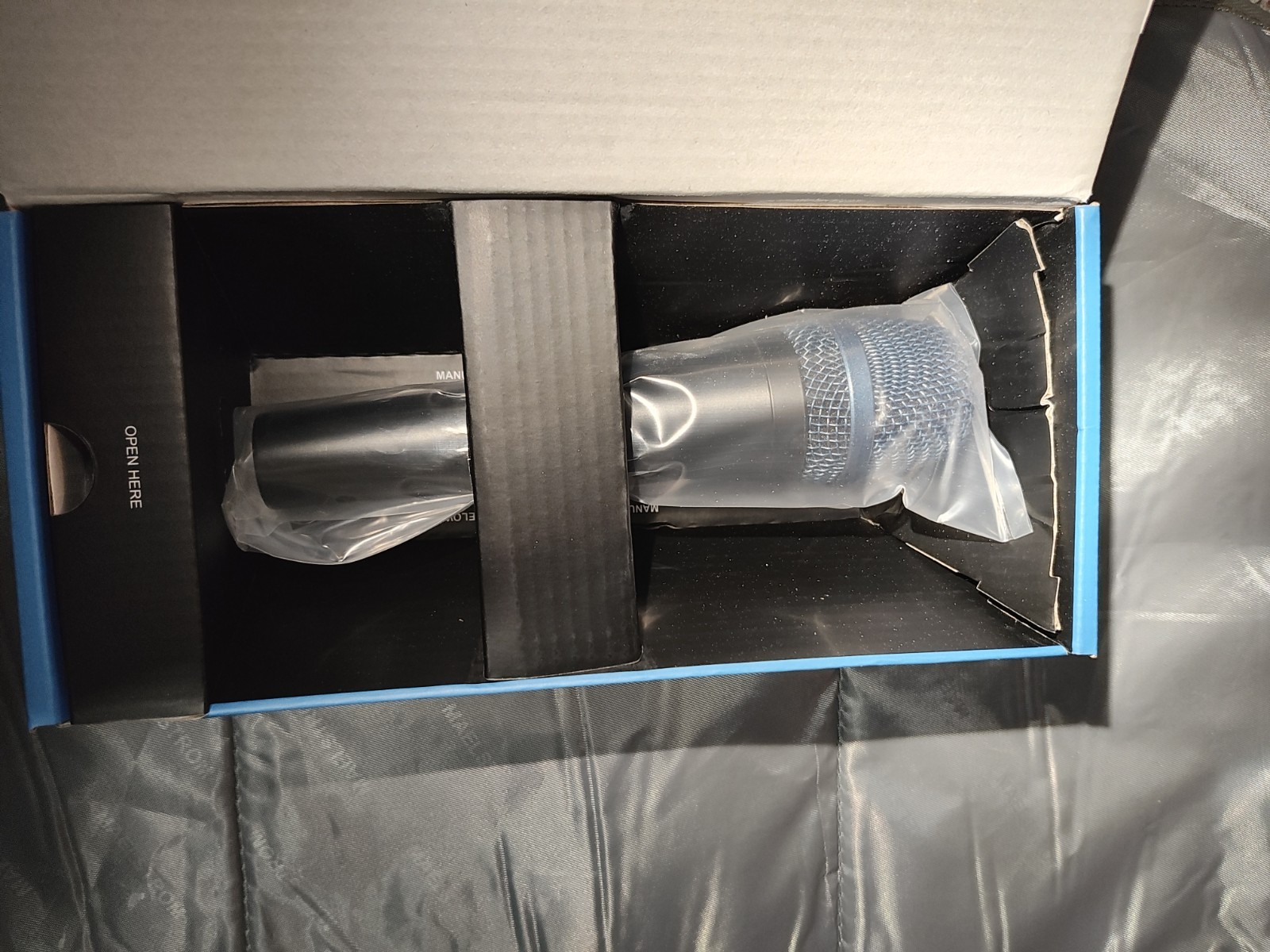 Sennheiser e 945 Supercardioid Dynamic Vocal Microphone