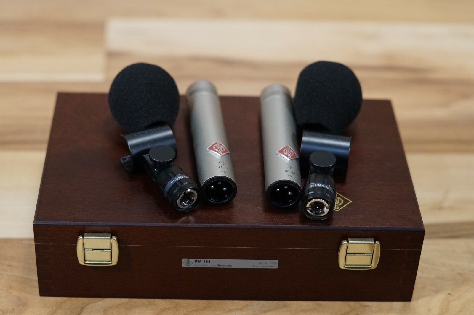 Neumann KM184 Stereo Set Small Diaphragm Condenser Mic Free US 48 State Ship!