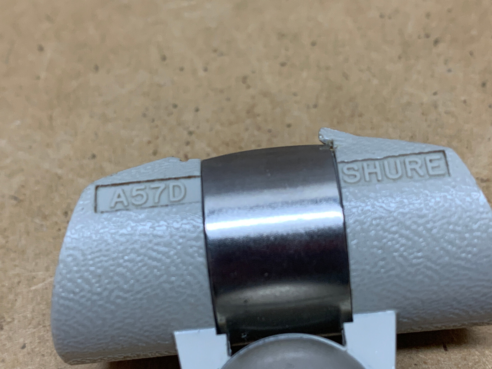 SHURE A57D MICROPHONE HOLDER/SHURE SM81/NEUMANN KM84 MICROPHONES- MAKE OFFER!!