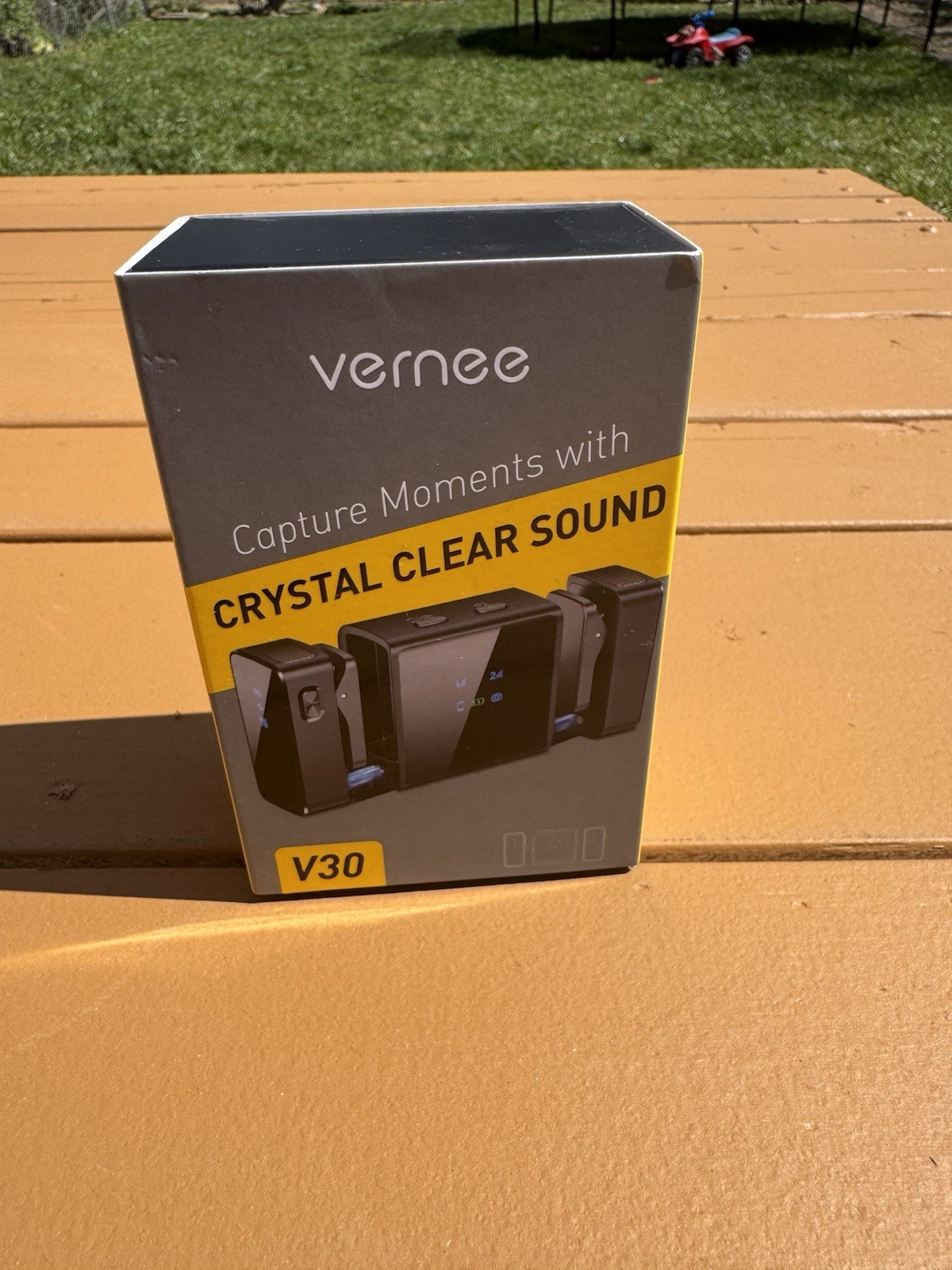vernee V30 Wireless Lavalier Microphone, Noise Canceling, Volume Control