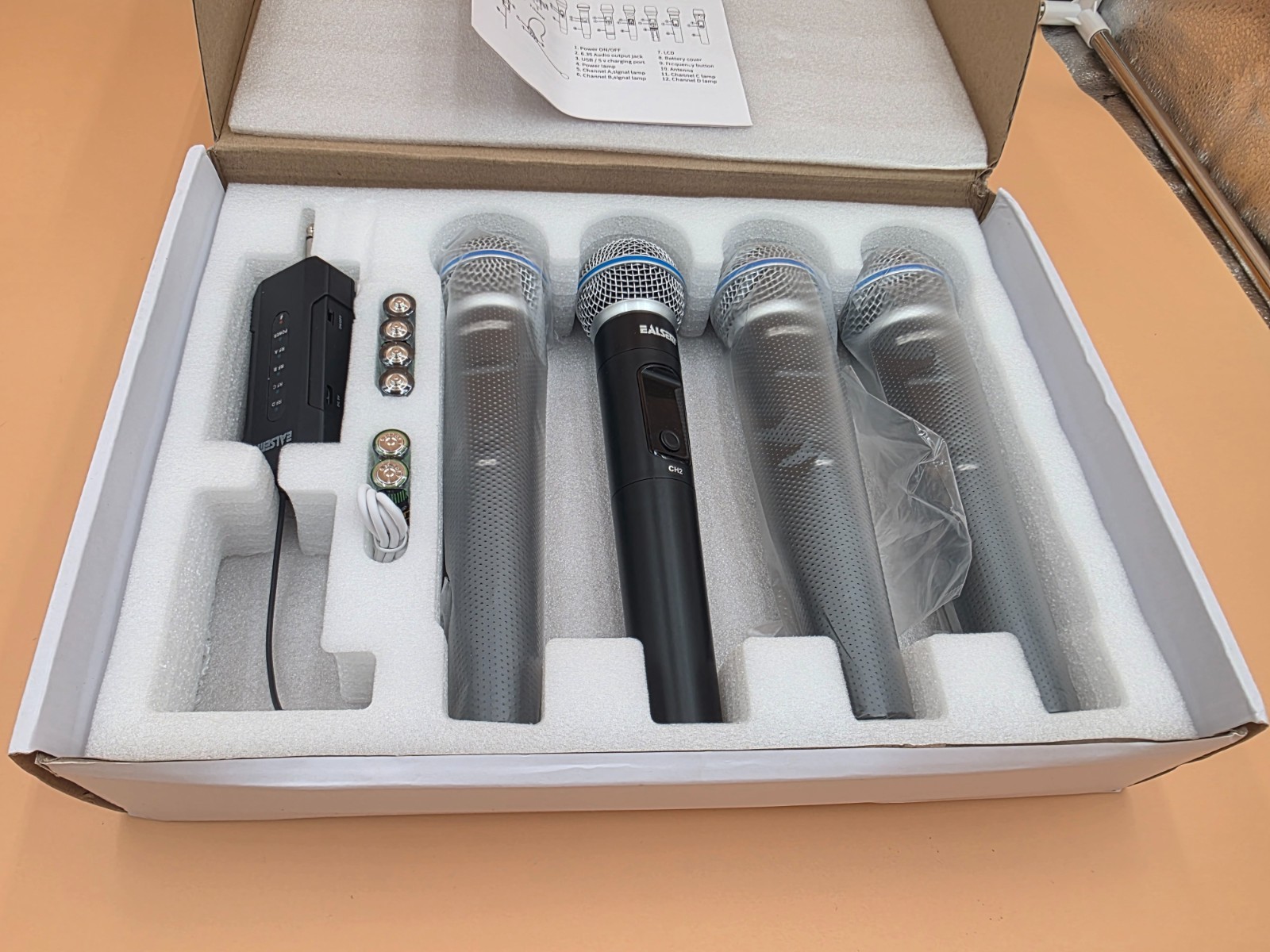 ealsem ES-384 4-CH UHF Wireless Microphone System 4 Handheld Mics Karaoke Stage