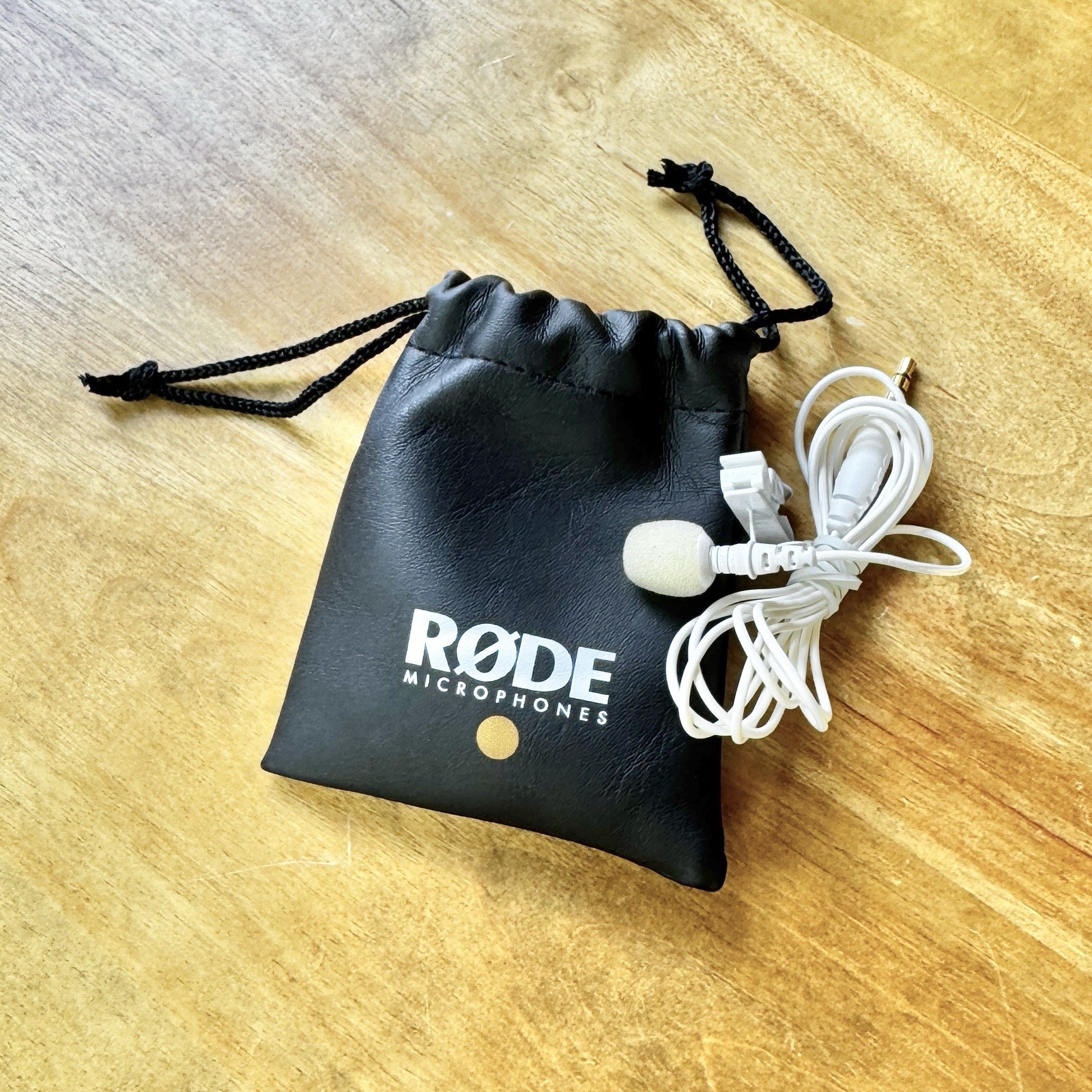 RØDE Lavalier GO Professional Lavalier Lapel Microphone White Pristine with Bag