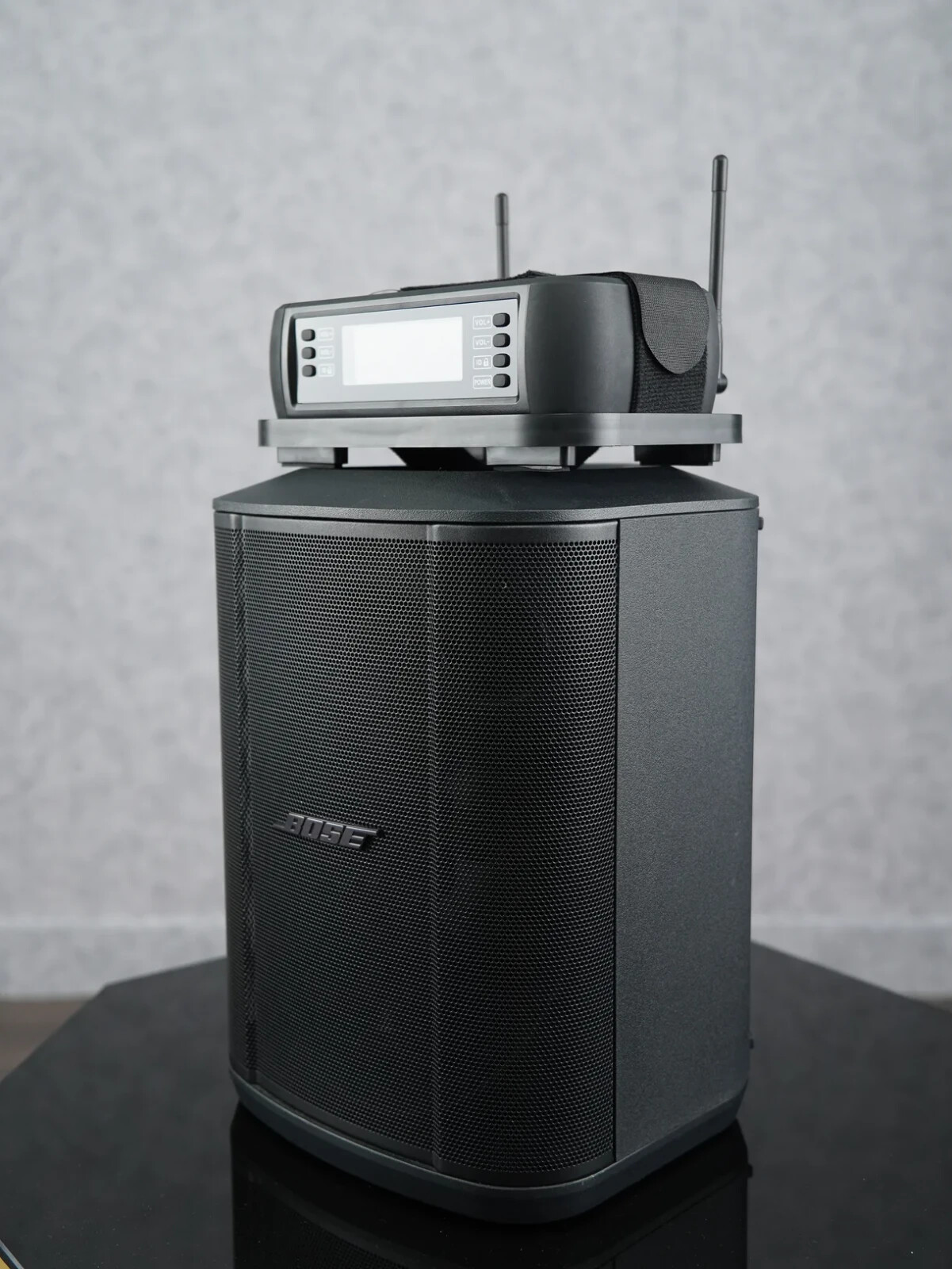 🎤 MEP124 Wireless Microphone – The Ultimate Echo Effect Experience + Tray