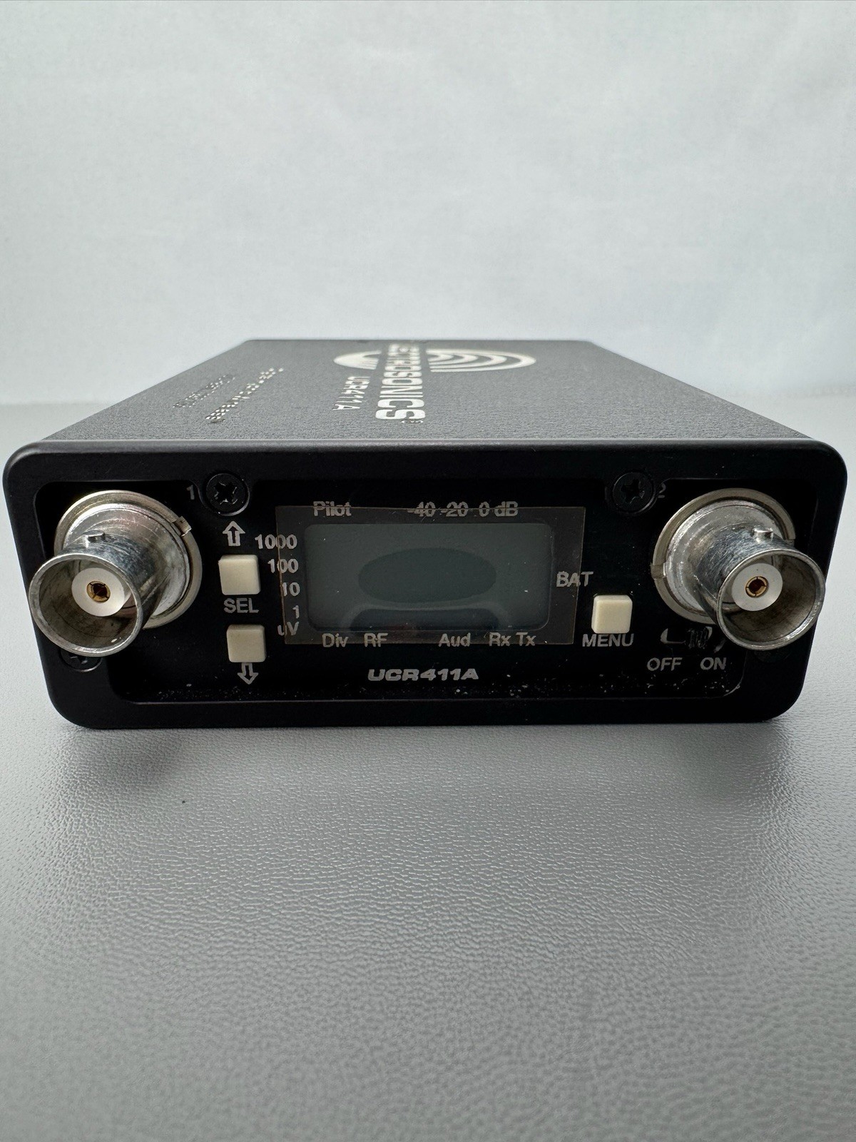 Lectrosonics UCR411A Receiver & HM Plug-On Transmitter Bundle – BLOCK 19
