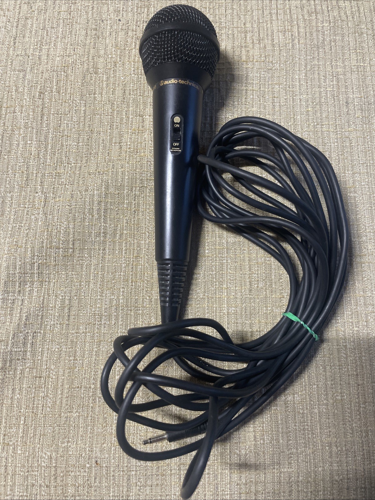 Audio-Technica Cardioid Dynamic Vocal/Instrument Microphone ATR20