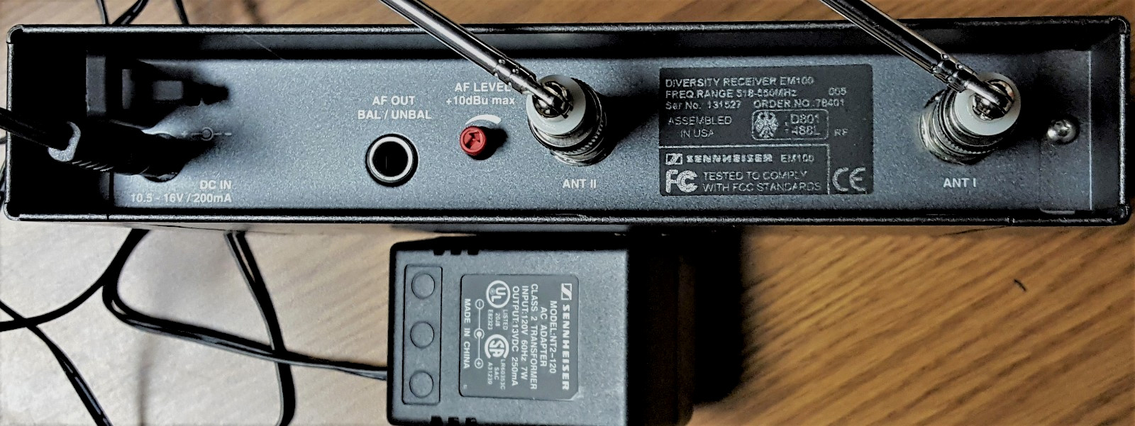 Sennheiser Evolution EM100 Wireless Mic Receiver A-band 518-550 MHz EW100 NICE