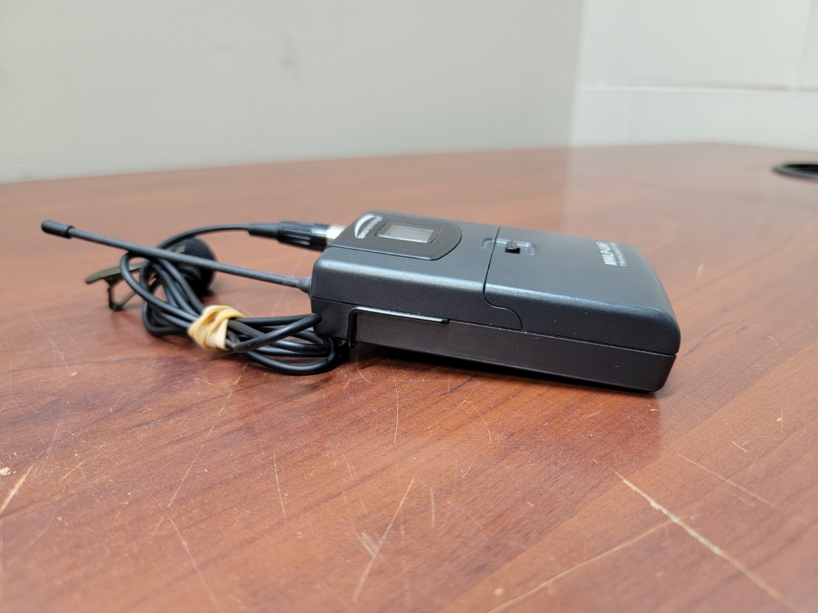 Speco/CSI MWLP-UHF wireless lapel Microphone use with MWR100UHF/MWR200UHF NOS